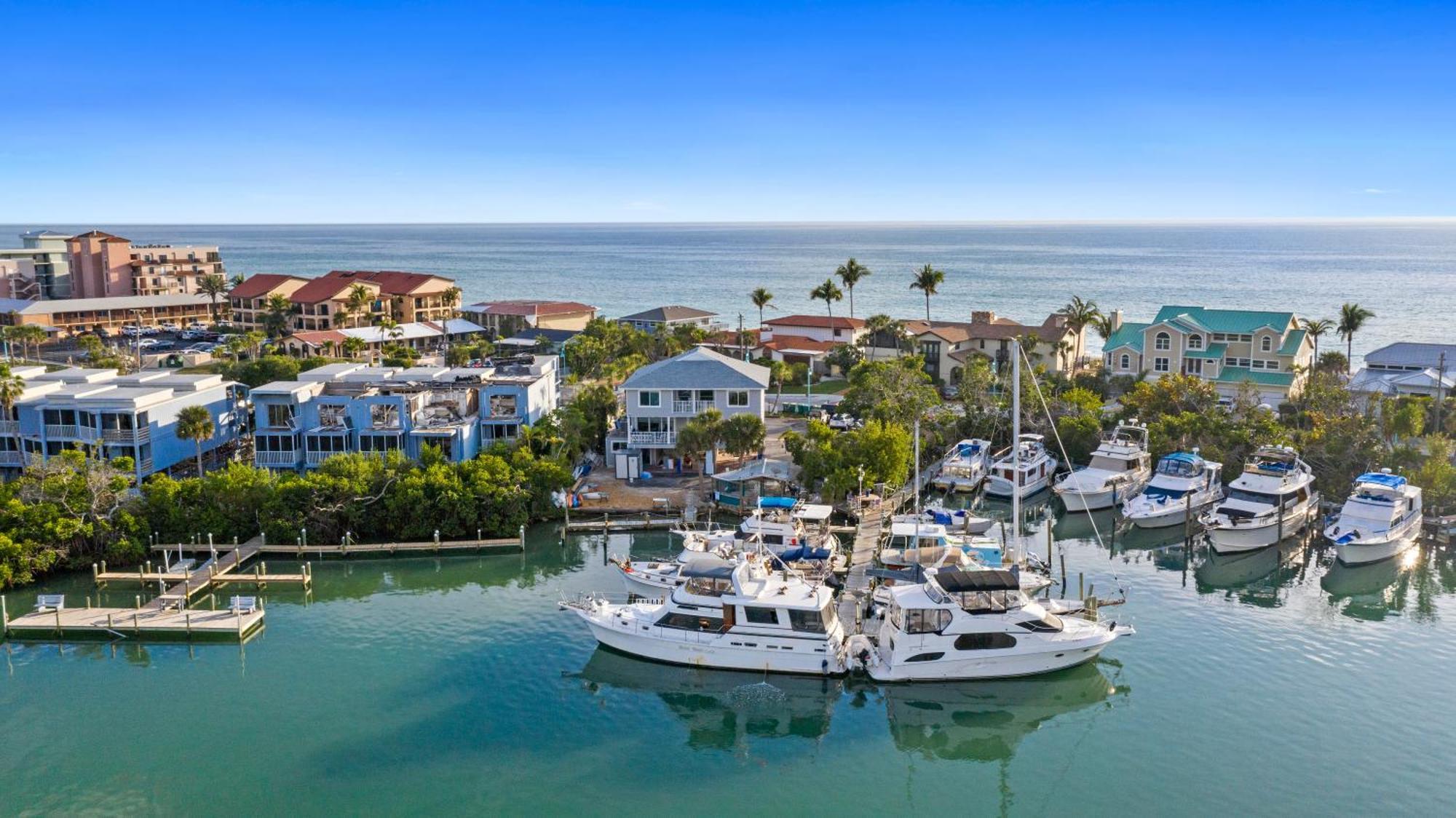 Chadwick Cove Marina Lejlighedshotel Englewood Eksteriør billede